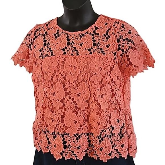 Liz Claiborne Women's Petite Large Coral Lace Short Sleeve Blouse Top NWOT - Picture 3 of 9